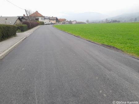 Asfaltiranje cestišča Mekinje